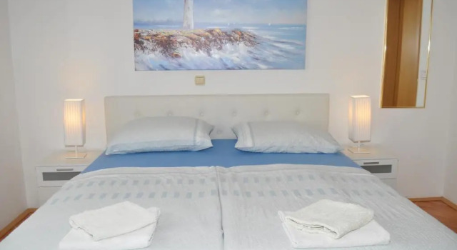 Студия с балконом Apartments Ivica