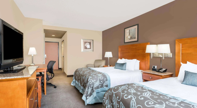 Spark by Hilton Lancaster Dutch Country
