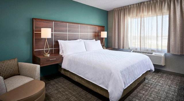 Двухместный люкс c 1 комнатой Staybridge Suites Niagara-On-The-Lake by IHG