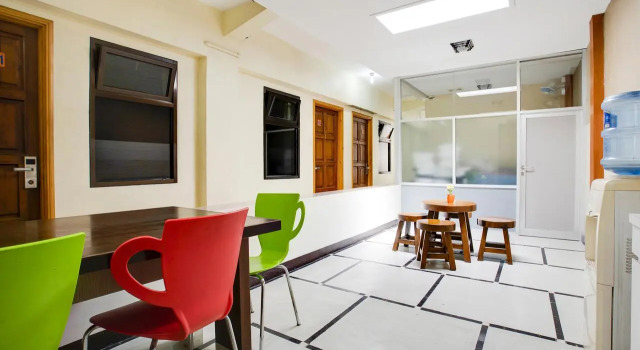OYO 3822 Sultan Premiere Mine Home, Rezervovat Hotel Bandung Wetan 