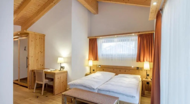 Двухместный номер Deluxe The Phoenix Fitness Hotel & free Spa Access at Alpen Resort