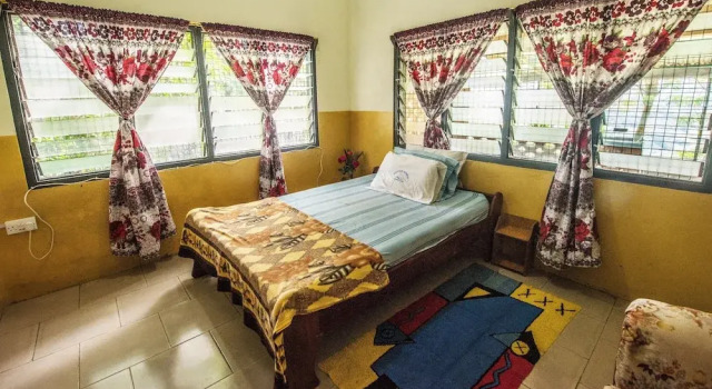 Mountain Paradise Lodge, Prenota Hotel Fume Ghana