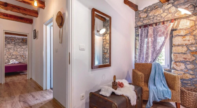 Awesome Home In Novi Vinodolski, Забронировать Отель Отели Приморско-Горанской жупания 3 звезды, 3*