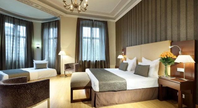 Полулюкс Eurostars Park Hotel Maximilian