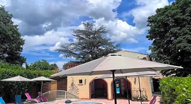 Трёхместный номер Standard Logis Hotel Restaurant Le Domaine de la Régalière