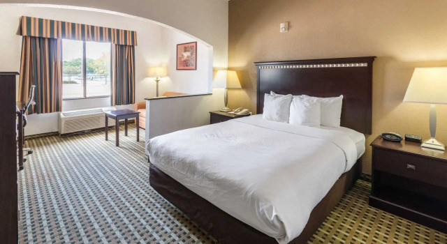 Двухместный люкс Quality Suites Burleson - Ft Worth