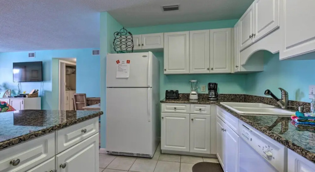 Апартаменты Orange Beach Resort Condo w/ Pool - Walk to Beach!