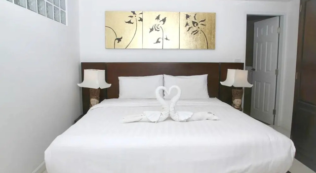 Apartment with 2 Bedrooms in Phuket, with Wonderful Sea View, Shared Pool, Furnished Balcony - 2 Km From the Beach