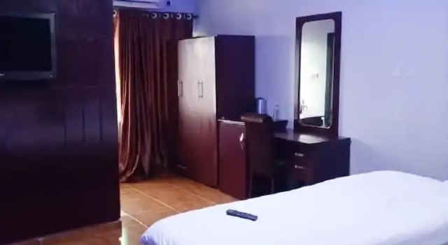 Студия Deluxe New Point Hotel And Suites