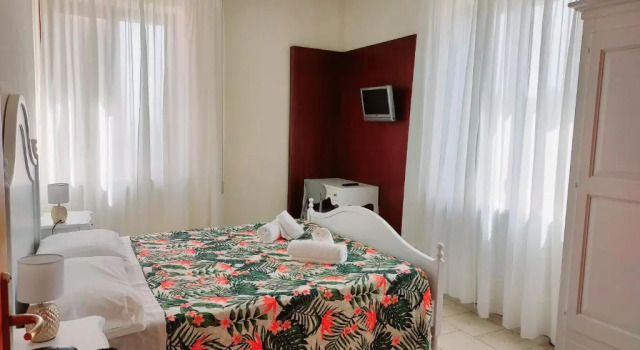 Номер Economy Hotel Valbella