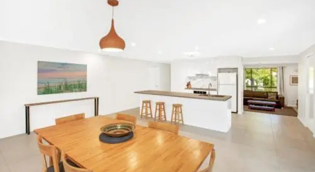 Sunyata Beach House - Rainbow Beach, Beachside escape with a pool, pet friendly and Wi-Fi, Boek Appartement Rainbow Beach 