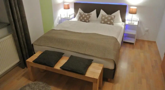 Ferienwohnung Kiesenberg 9, Rezerwuj Hotel Hotele w Bawaria z parkingiem, Parking