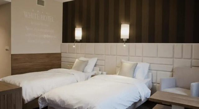 Номер Comfort Hotel White