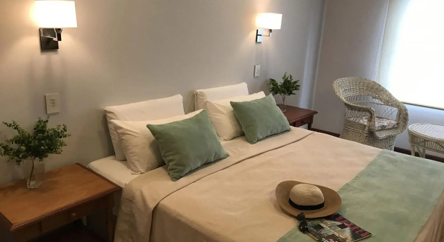 Flora Apartments
