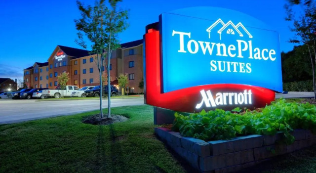 TownePlace Suites Dallas/Lewisville, Забронировать Отель Отели Льюисвилл с парковкой, Парковка