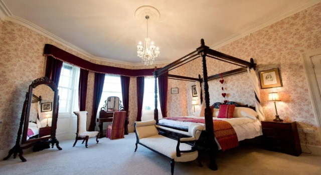 Burton Court, Varaa Hotelli Hotellit Merseyside aamiaisella, Aamiainen
