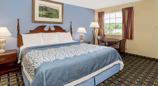 Двухместный номер Standard Days Inn by Wyndham Plymouth