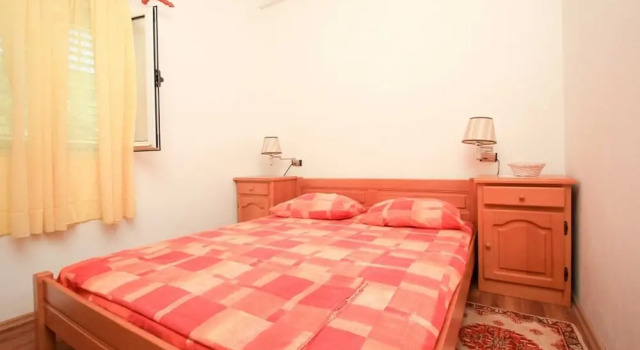 Апартаменты c 1 комнатой с балконом и с видом на море Apartments Žuronja