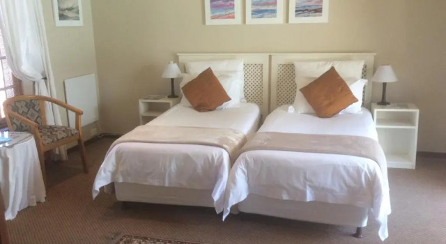 Baleia Guest Lodge, Забронировать Гостевой дом Отели Херманус с завтраком, рядом с Mediclinic Hermanus, Завтраки