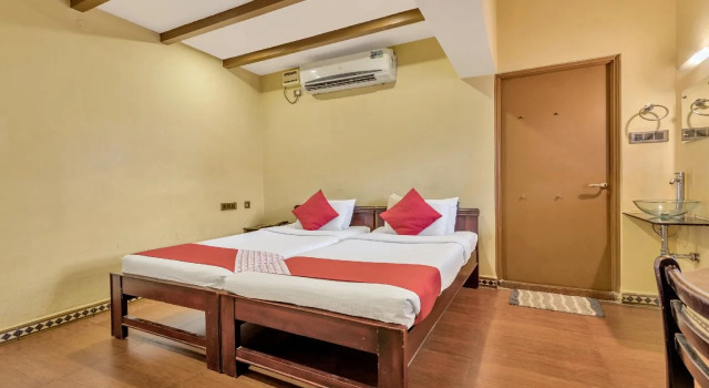 Hotel Transit, Rezerwuj Hotel Begumpet 