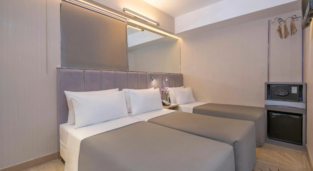 Двухместный номер Standard Silka Far East Hotel