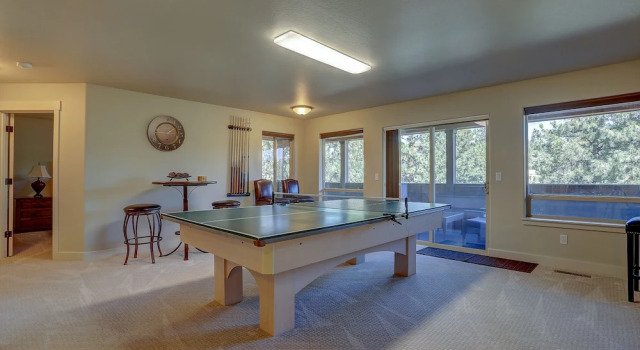 Quinn Creek 4 Bedroom Home by RedAwning