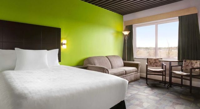 Четырёхместный номер Standard Цокольный этаж Travelodge by Wyndham Baie Comeau