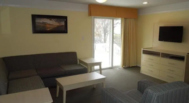 The Captain's Quarters, Book Hotel Montauk The Hamptons