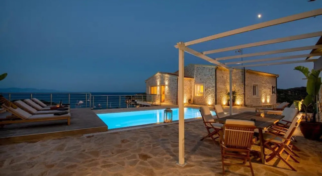 Вилла Above Blu Villa by PaxosRetreats