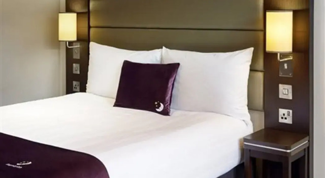 Premier Inn Glasgow - Cumbernauld, Забронировать Отель Отели Ланаркшир с парковкой, Парковка