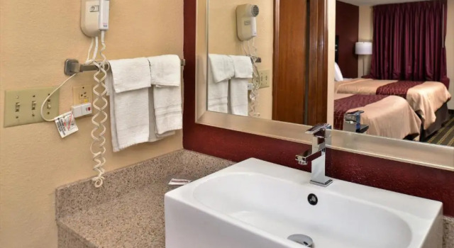 Двухместный номер Superior Red Roof Inn Cartersville-Emerson-LakePoint North