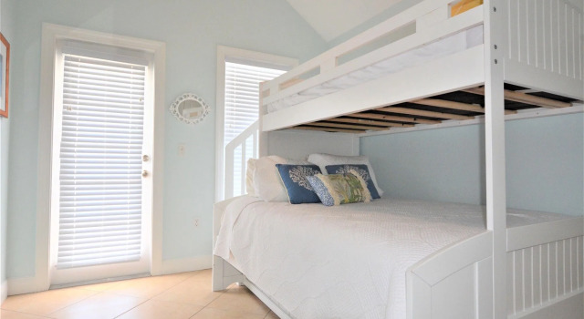 Indigo Reef Resort Villas & Marina by KeysCaribbean, Забронировать Курортный отель Ки-Колони-Бич Маратон, рядом с Great White Heron National Wildlife Refuge