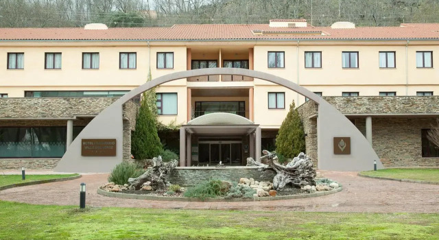 Hotel Balneario Valle del Jerte, Prenota Hotel Hotel a Estremadura con pasti, Mezza/completa pensione