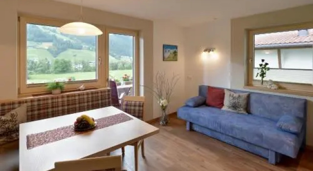 Haus Breuß, Rezerwuj Hotel Hotele w Tyrol z parkingiem, Parking
