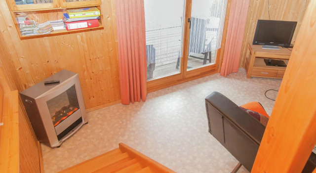 Holiday home with private terrace in Gehren, Buchen Sie Ferienhaus Cottages in Langer Berg, Cottage