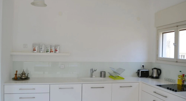 Modern Apt Rothschild Very Central TL7, Забронировать Отель Тель-Авив Тель-Авивский округ, рядом с Синематека
