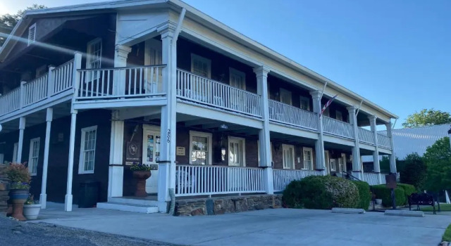 Gunn House Hotel
