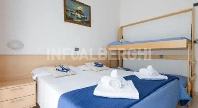 Четырёхместный номер Standard Hotel Nautilus