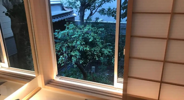 Standard Doppel Zimmer mit Gartenblick Auberge AZABU