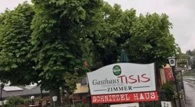 Gasthaus Tisis, Book Hotel Hotels in Vorarlberg with Parking, Parking