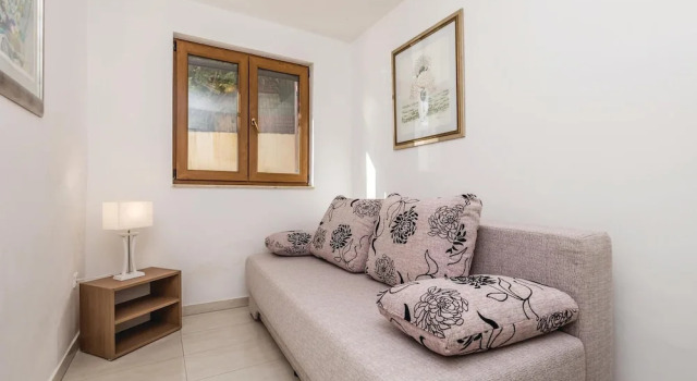 Awesome Home in Barbat with Hot Tub, WiFi, 4 Bedrooms, Prenota Hotel Hotel SPA a Isole Quarnerine, SPA