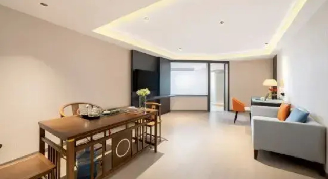 Люкс New Joy Hotel (Internatial Trade Spring Department Store Shopping)