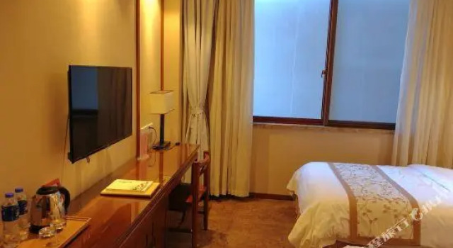Kaiyuan Resort Hotel, Book Resort Resort Hotels in Wuxi, Resort