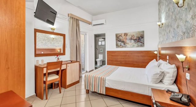 Двухместный номер Standard с балконом Erato Hotel