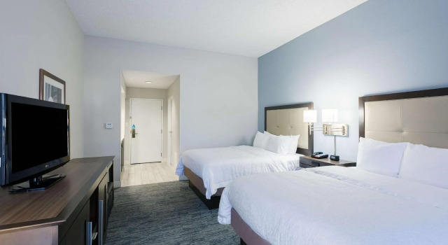 Четырёхместный номер Standard Hampton Inn Mount Airy