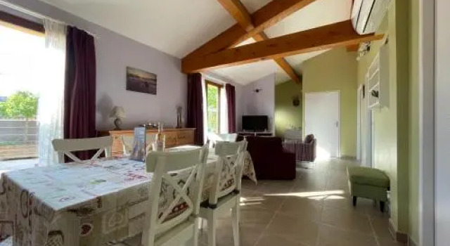 Gîtes Le Bouzet, Prenota Appartamento Hotel a Alvernia con parcheggio, Parcheggio