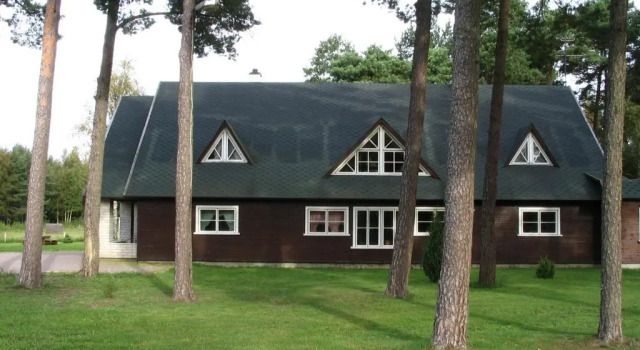 Daissy Puhkeküla, Đặt Nhà khách Mändjala Saaremaa