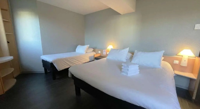 Трёхместный номер Standard ibis Rennes Cesson