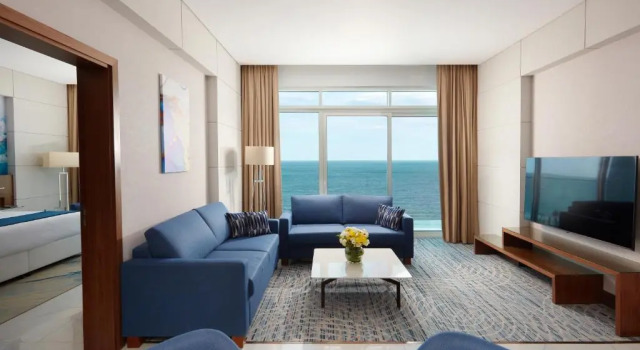 Люкс Executive с видом на море Курортный отель Royal M By Gewan Al Aqah Beach