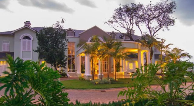 Junior Suite Hemingways Nairobi